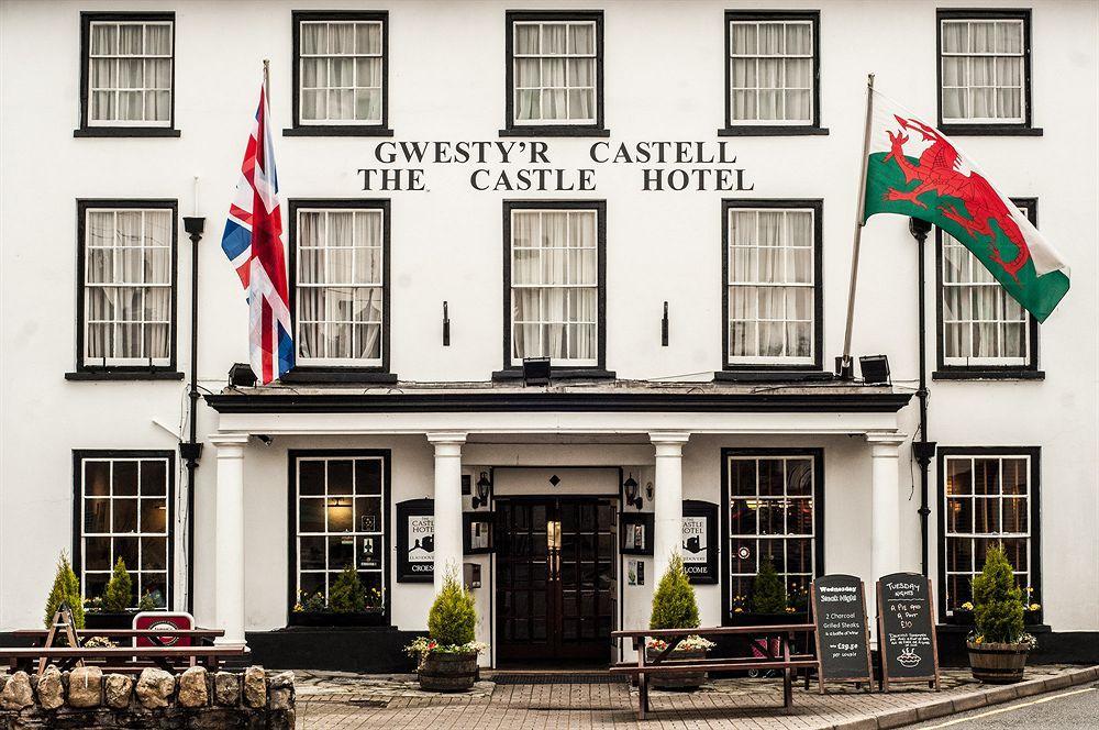 The Castle Hotel Llandovery Exterior foto
