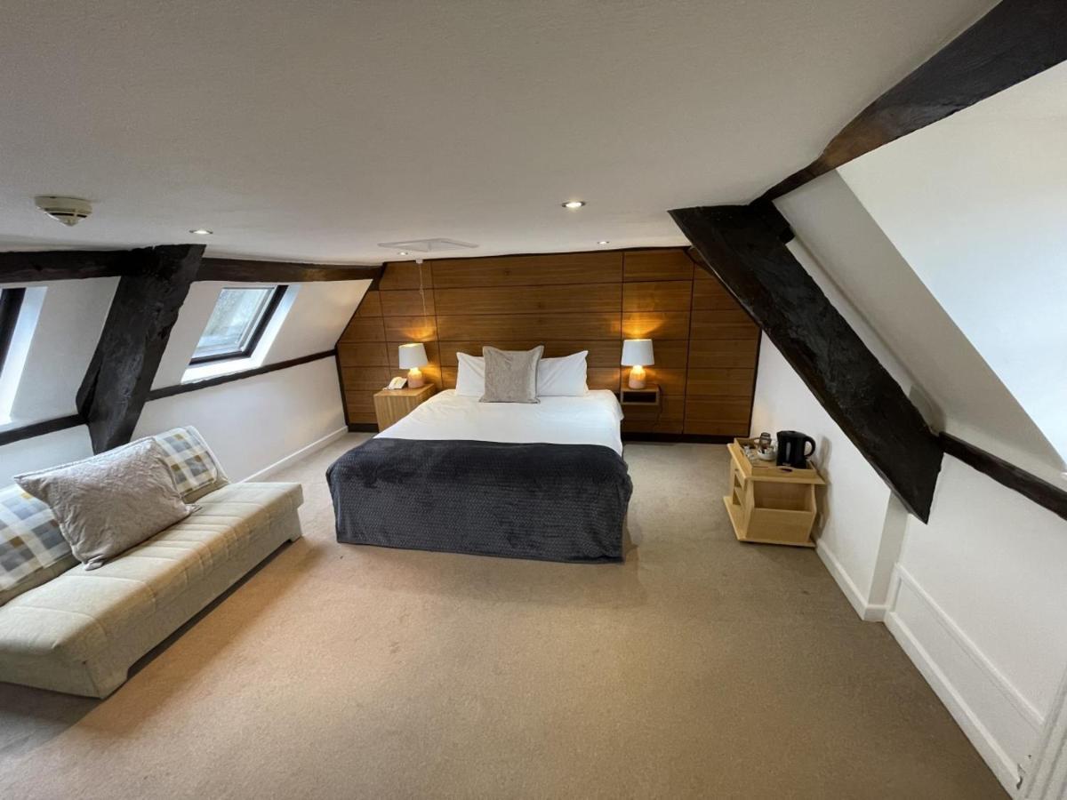 The Castle Hotel Llandovery Exterior foto