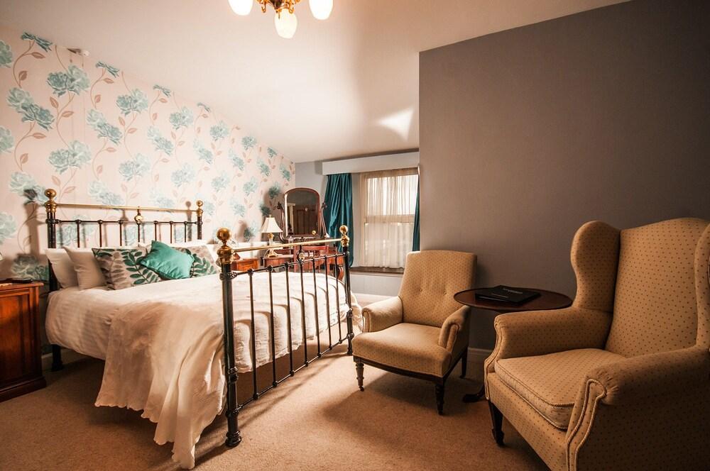 The Castle Hotel Llandovery Exterior foto