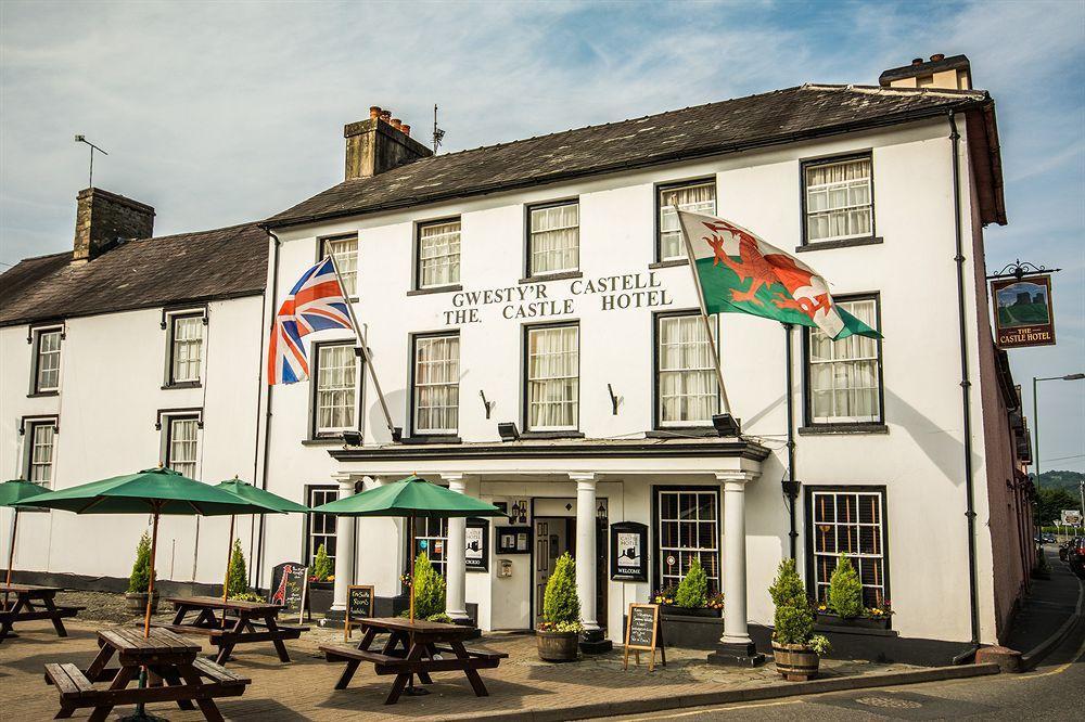 The Castle Hotel Llandovery Exterior foto